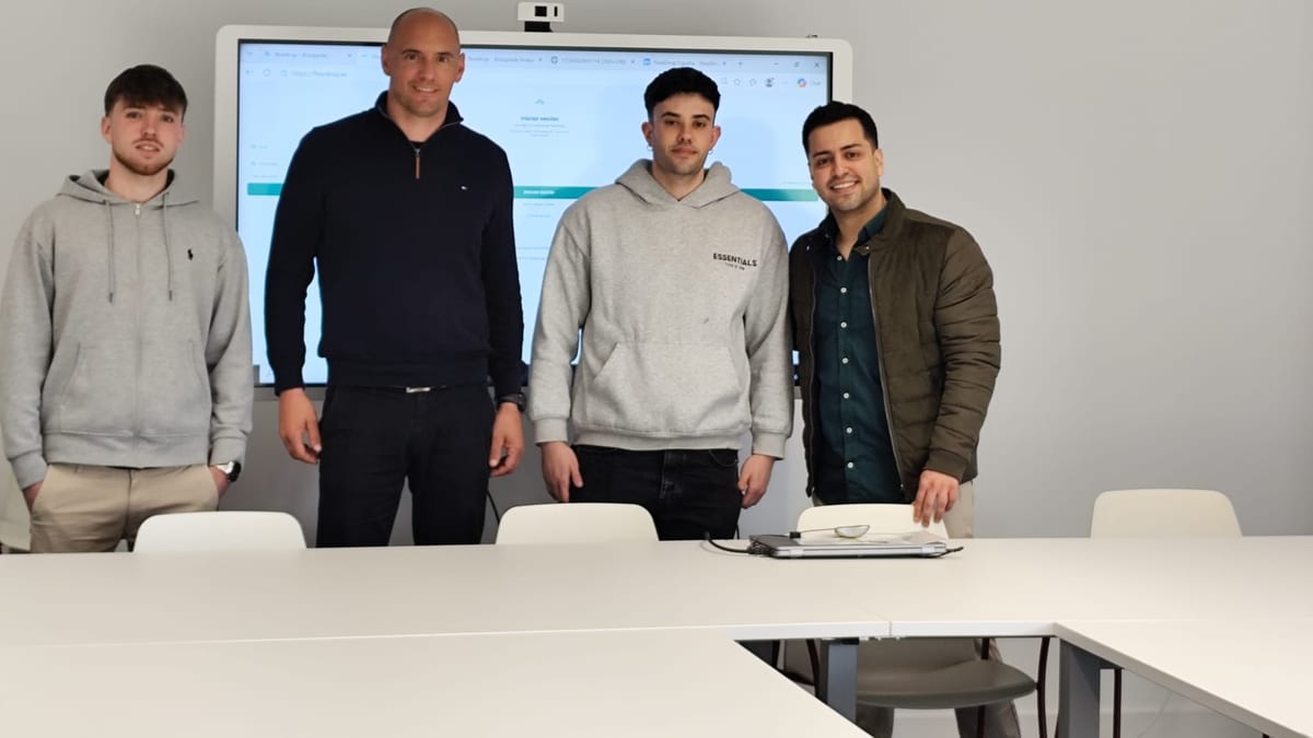 Pablo Carlin, Borja Prieto, Saúl Pérez y Mateo Cardona, el equipo de FlexiDrop